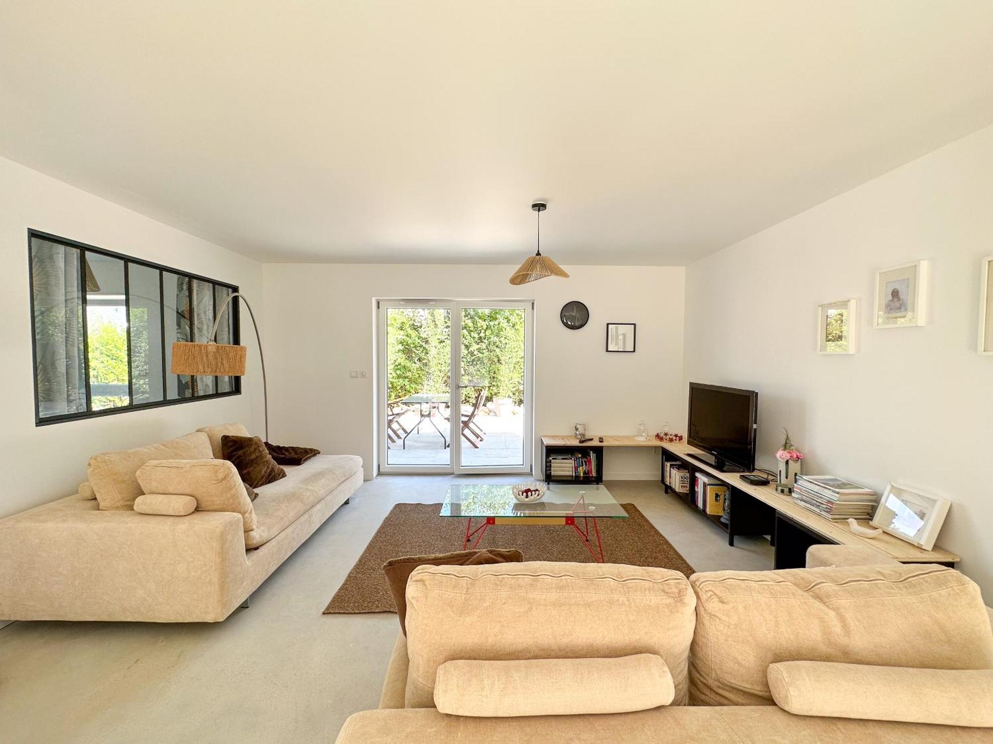 Pandhome Dingsheim Екстериор снимка